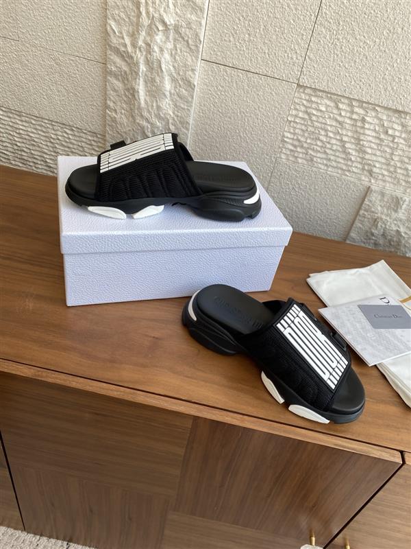 20251128184322910 280